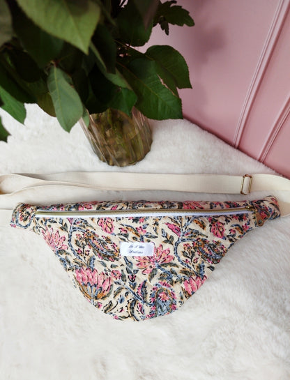 Sac banane Flowers expédié sous 24h