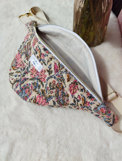 Sac banane Flowers expédié sous 24h